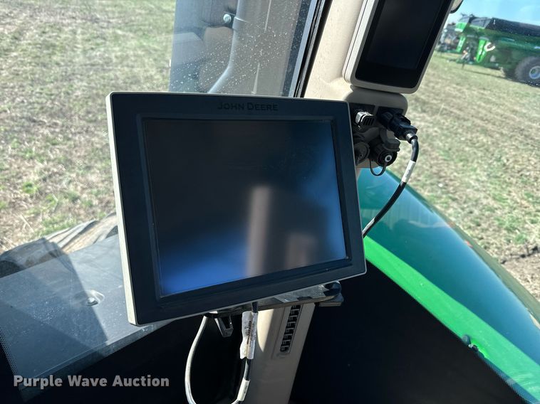 image for item DQ6728 2018 John Deere 9620RX tractor