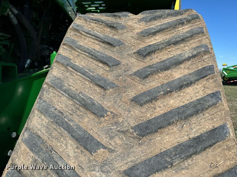 image for item DQ6728 2018 John Deere 9620RX tractor