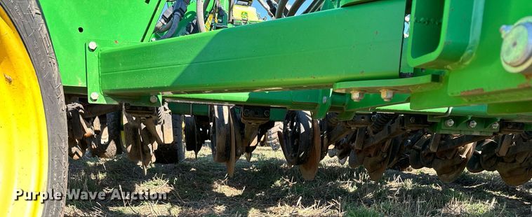 image for item DQ6729 2018 John Deere 1890C air seeder