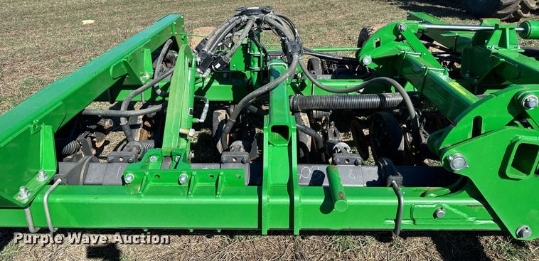 image for item DQ6729 2018 John Deere 1890C air seeder