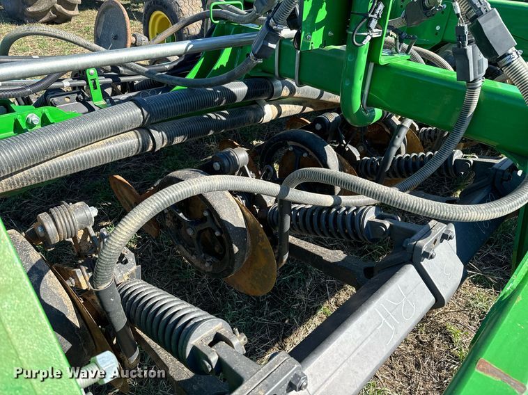image for item DQ6729 2018 John Deere 1890C air seeder