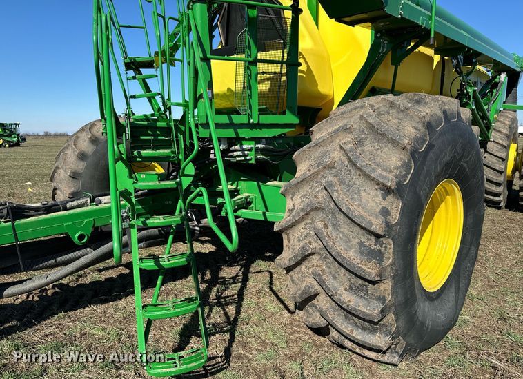 image for item DQ6729 2018 John Deere 1890C air seeder