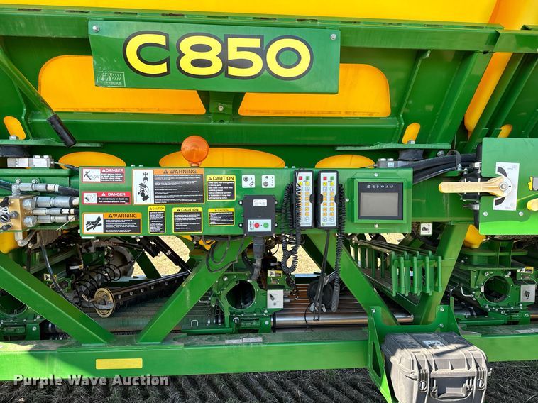 image for item DQ6729 2018 John Deere 1890C air seeder