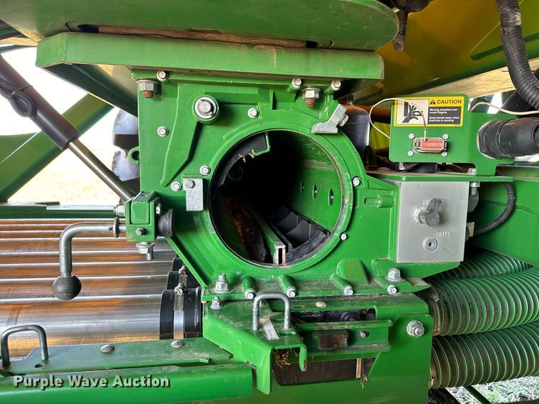 image for item DQ6729 2018 John Deere 1890C air seeder