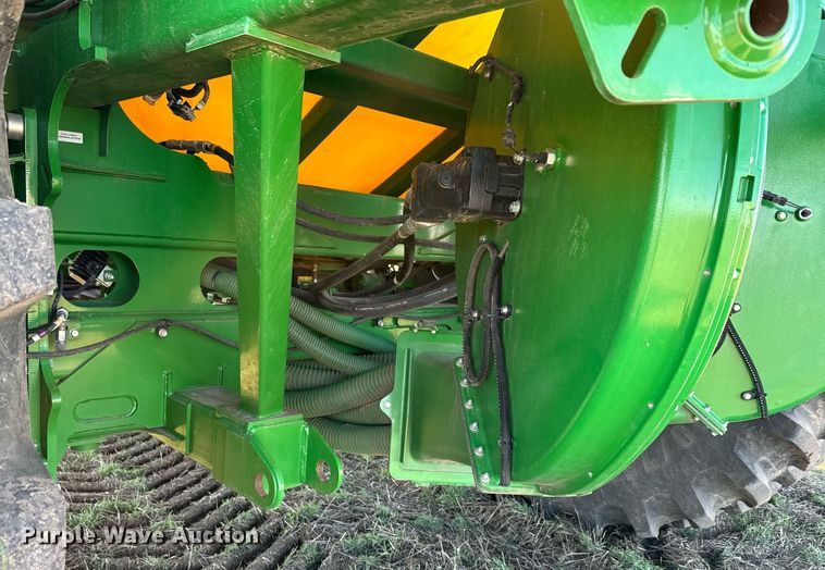 image for item DQ6729 2018 John Deere 1890C air seeder