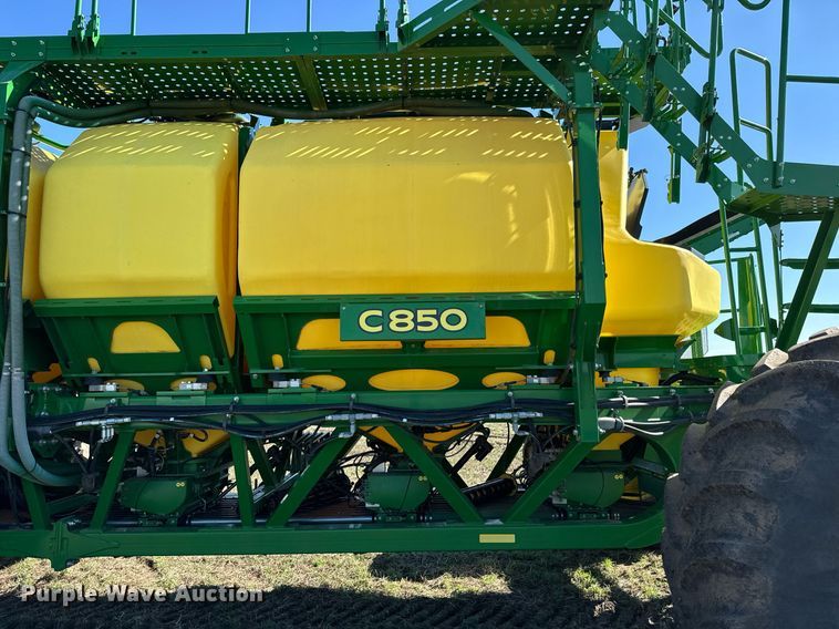 image for item DQ6729 2018 John Deere 1890C air seeder