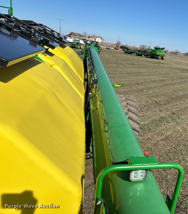 image for item DQ6729 2018 John Deere 1890C air seeder