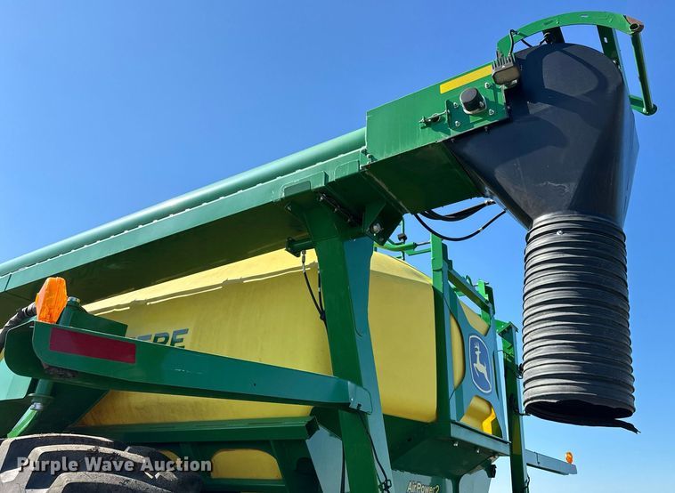 image for item DQ6729 2018 John Deere 1890C air seeder