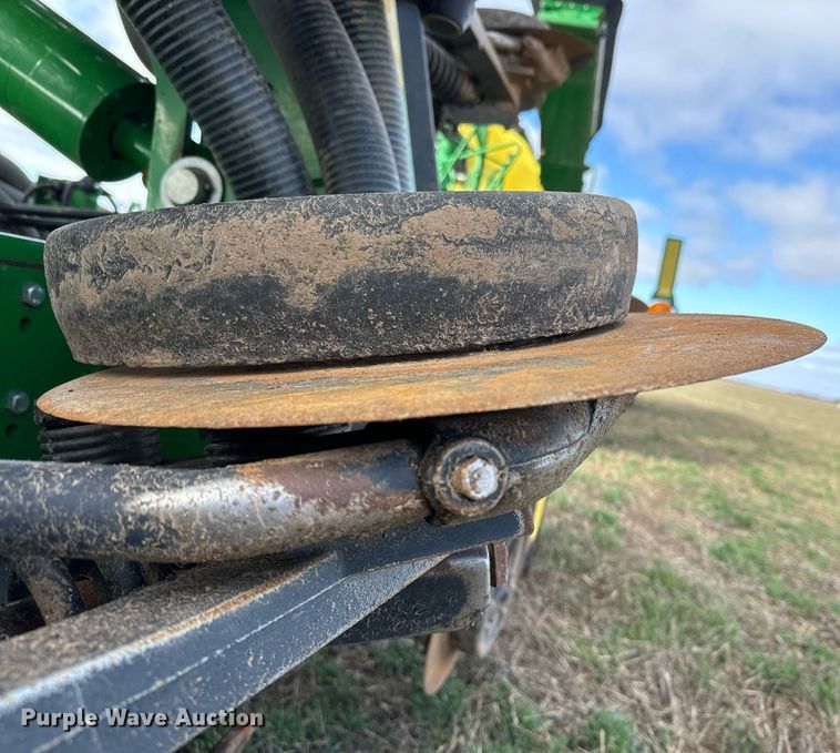 image for item DQ6729 2018 John Deere 1890C air seeder