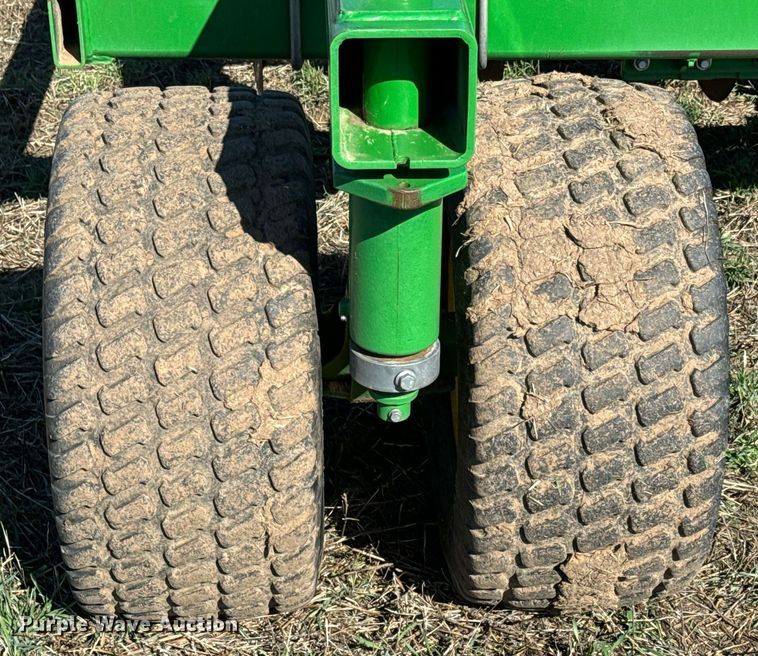 image for item DQ6729 2018 John Deere 1890C air seeder