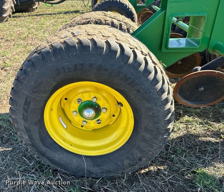 image for item DQ6729 2018 John Deere 1890C air seeder