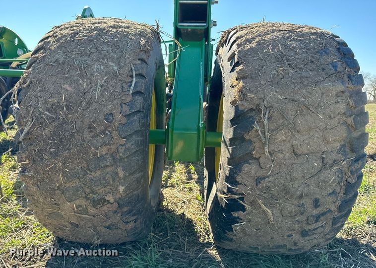 image for item DQ6729 2018 John Deere 1890C air seeder