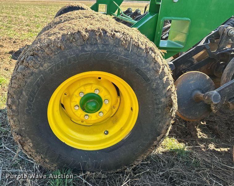 image for item DQ6729 2018 John Deere 1890C air seeder