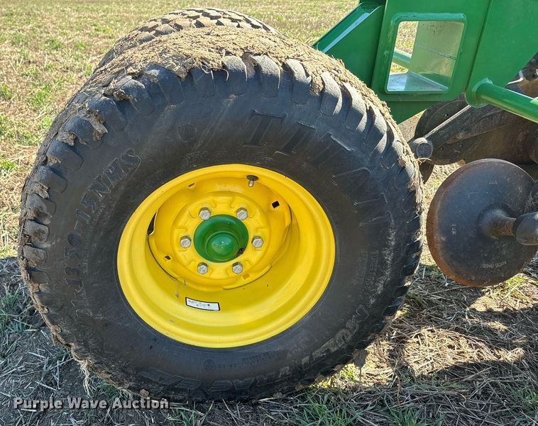 image for item DQ6729 2018 John Deere 1890C air seeder