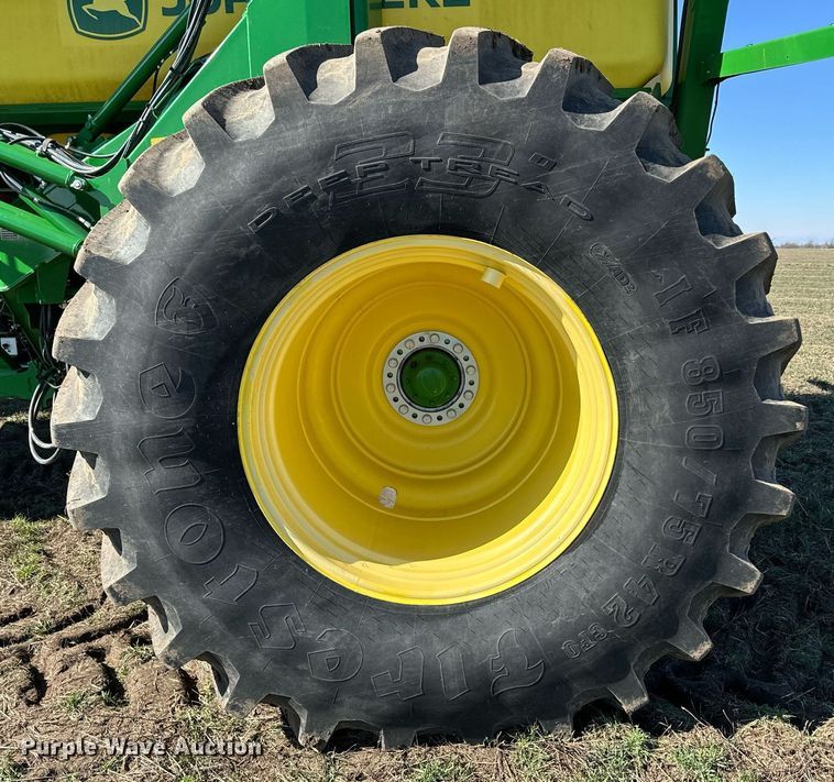image for item DQ6729 2018 John Deere 1890C air seeder