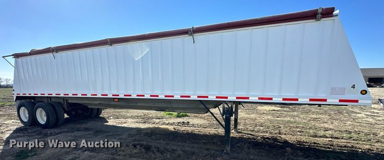 image for item DQ6730 2009 Neville Built grain trailer