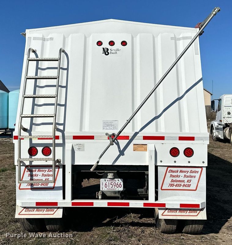 image for item DQ6730 2009 Neville Built grain trailer