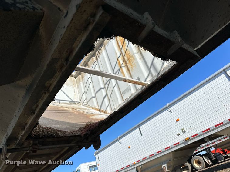 image for item DQ6730 2009 Neville Built grain trailer