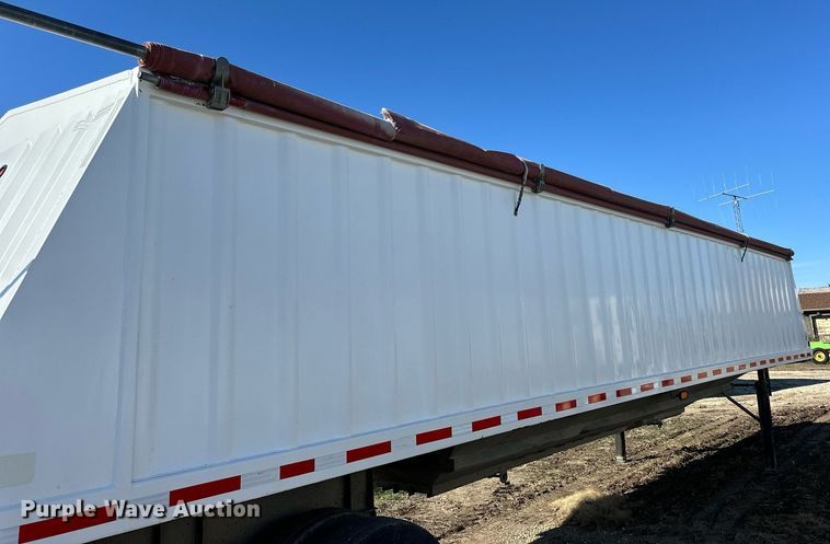 image for item DQ6730 2009 Neville Built grain trailer