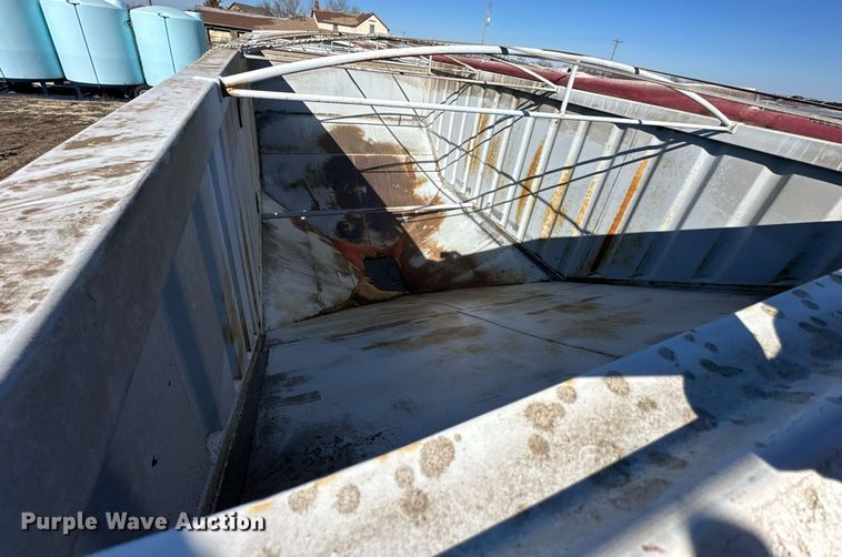 image for item DQ6730 2009 Neville Built grain trailer