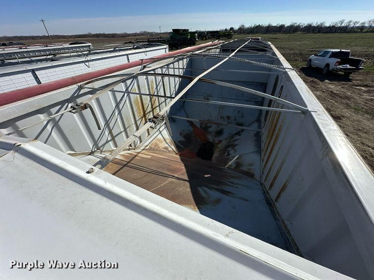 image for item DQ6730 2009 Neville Built grain trailer