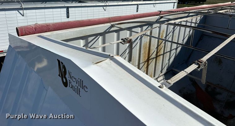 image for item DQ6730 2009 Neville Built grain trailer