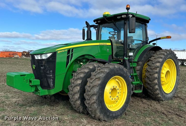 image for item DQ6732 2018 John Deere 8400R MFWD tractor