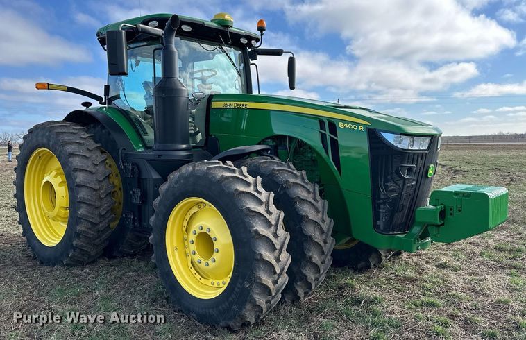 image for item DQ6732 2018 John Deere 8400R MFWD tractor