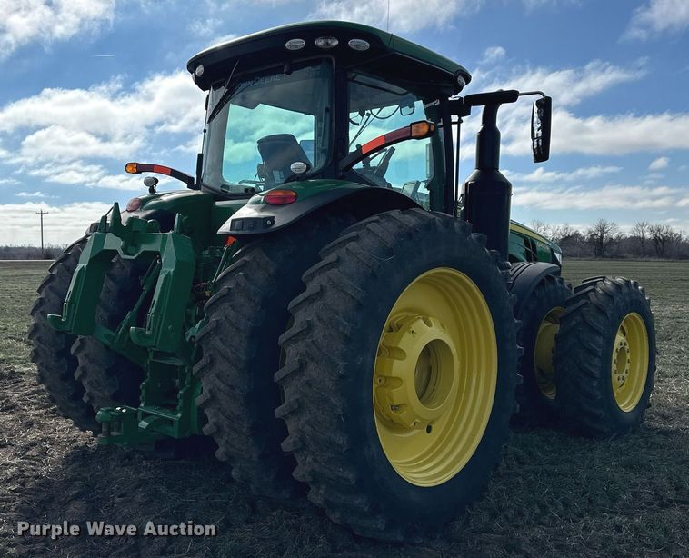 image for item DQ6732 2018 John Deere 8400R MFWD tractor