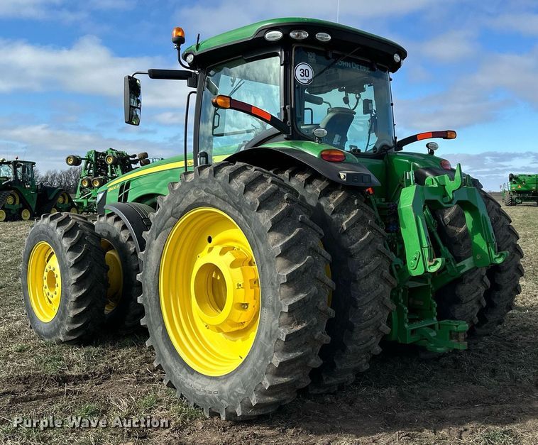 image for item DQ6732 2018 John Deere 8400R MFWD tractor