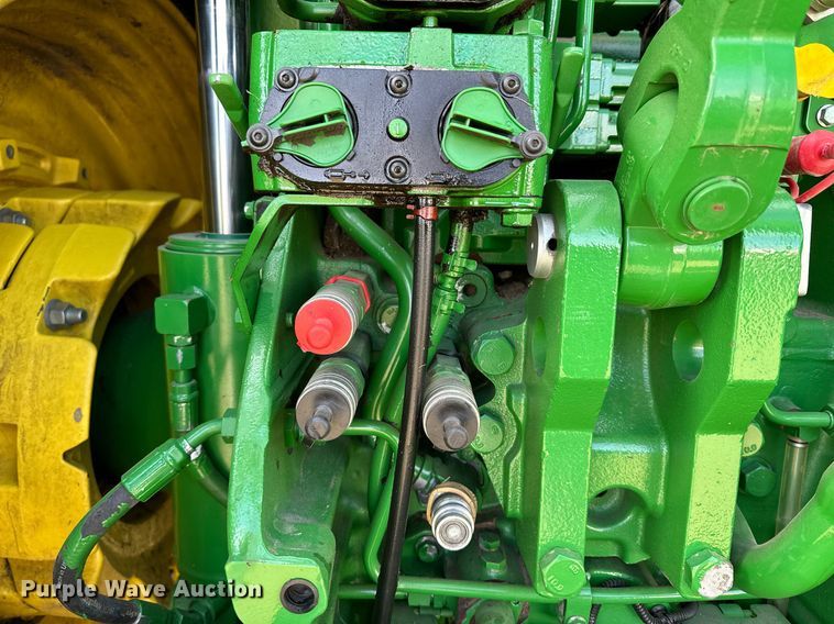 image for item DQ6732 2018 John Deere 8400R MFWD tractor