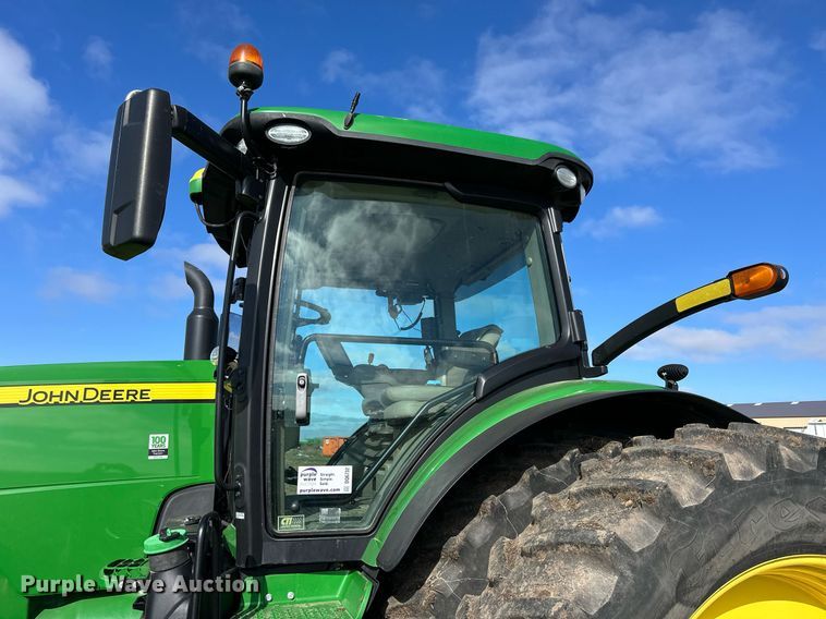 image for item DQ6732 2018 John Deere 8400R MFWD tractor