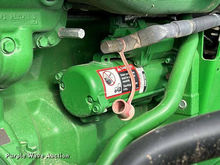 image for item DQ6732 2018 John Deere 8400R MFWD tractor