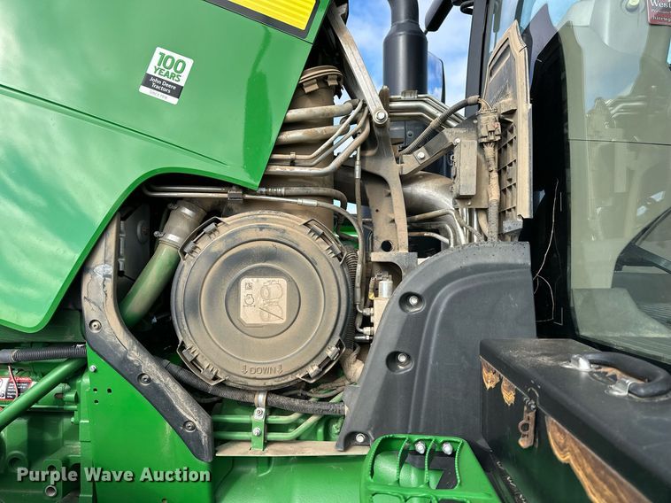 image for item DQ6732 2018 John Deere 8400R MFWD tractor