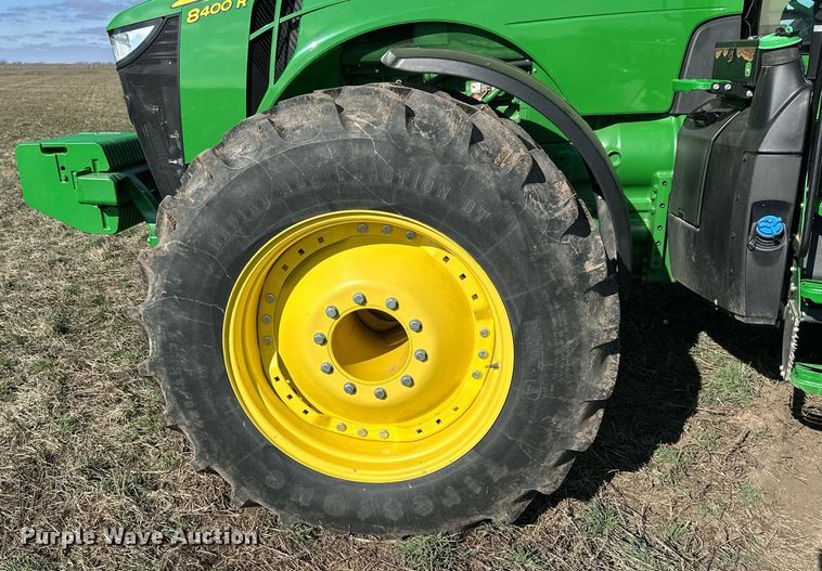 image for item DQ6732 2018 John Deere 8400R MFWD tractor