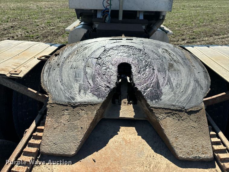 image for item DQ6736 1985 Ford L9000 semi truck