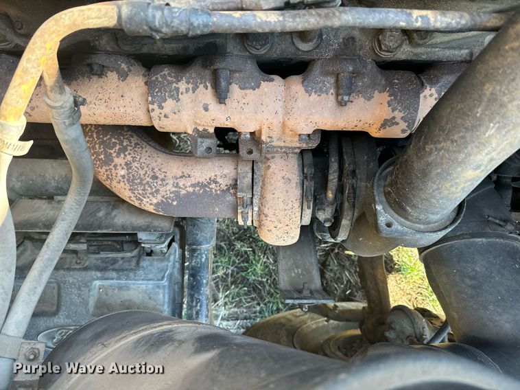 image for item DQ6736 1985 Ford L9000 semi truck