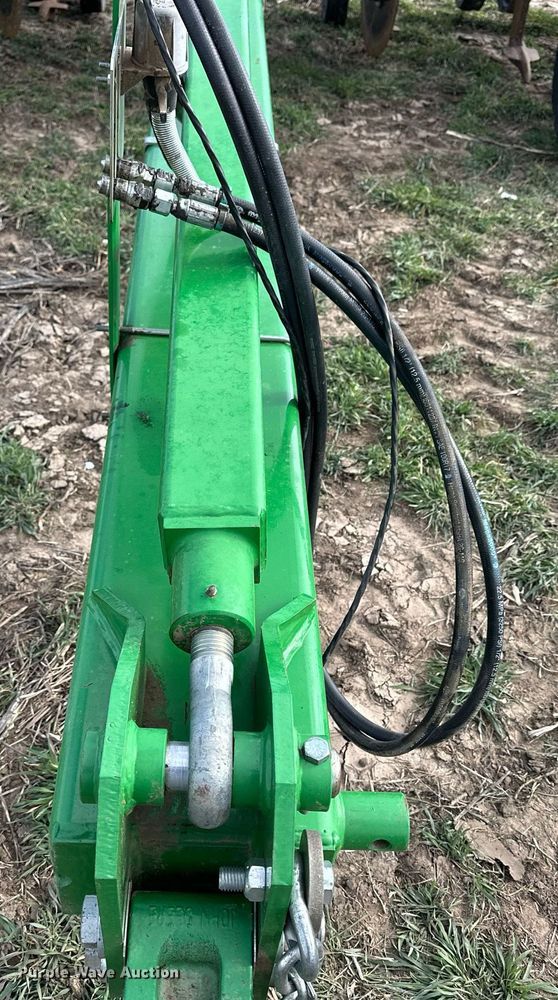 image for item DQ6738 2015 John Deere 2100X in-line ripper