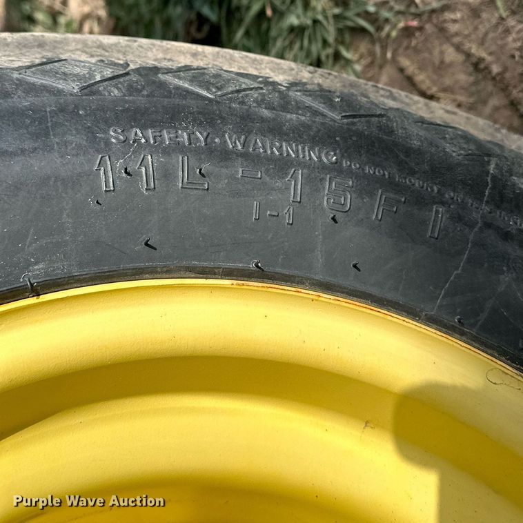 image for item DQ6738 2015 John Deere 2100X in-line ripper