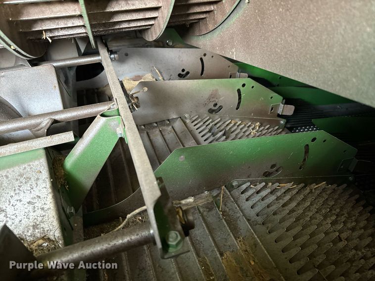 image for item DQ6739 2018 John Deere S790 combine