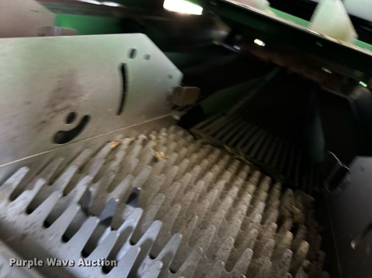 image for item DQ6739 2018 John Deere S790 combine