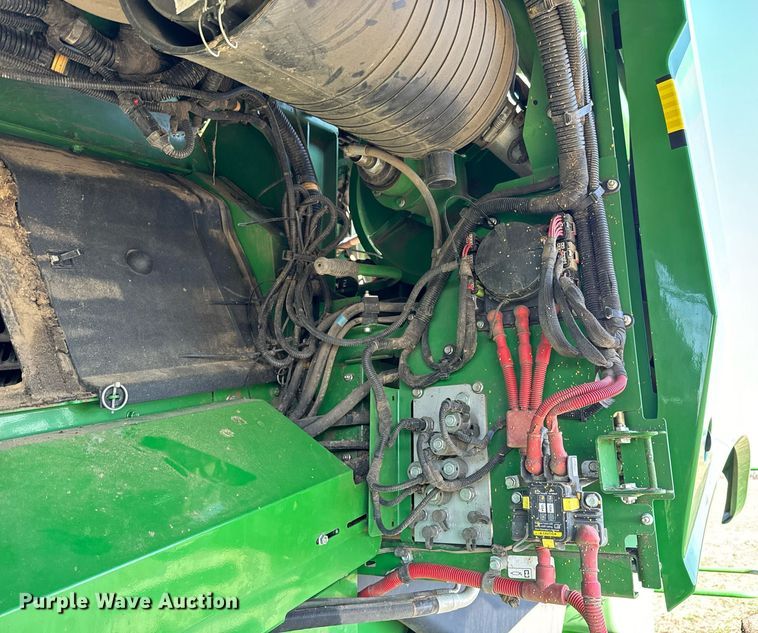 image for item DQ6739 2018 John Deere S790 combine