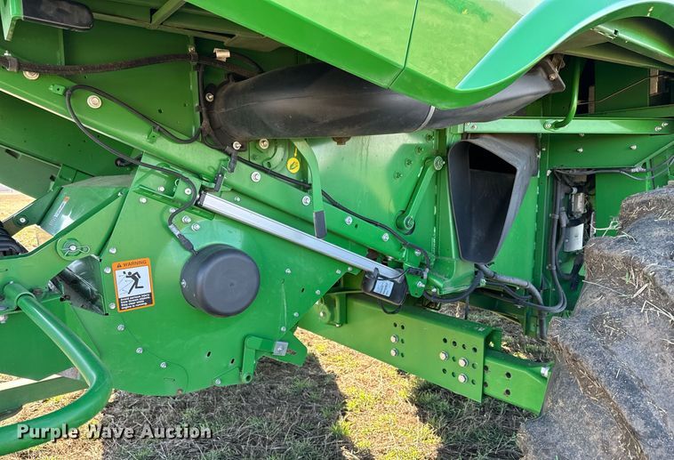 image for item DQ6739 2018 John Deere S790 combine
