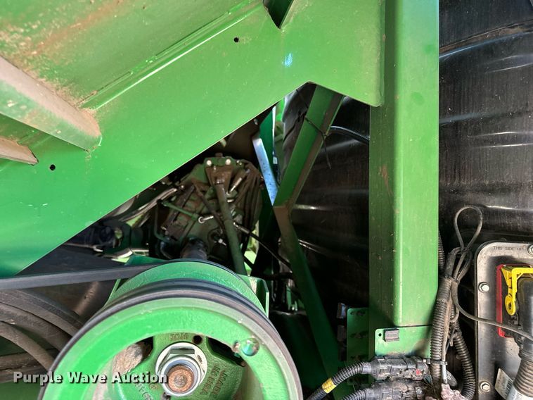 image for item DQ6739 2018 John Deere S790 combine