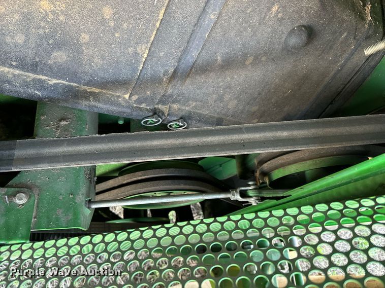 image for item DQ6739 2018 John Deere S790 combine