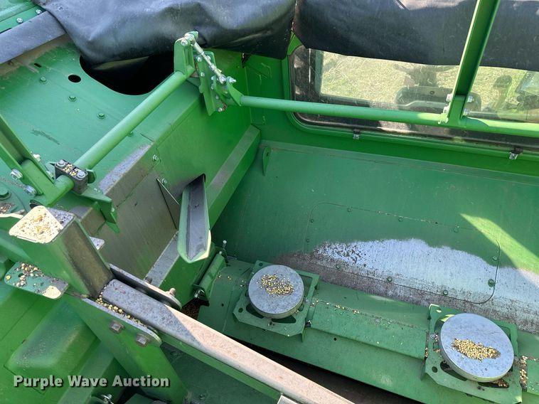 image for item DQ6739 2018 John Deere S790 combine