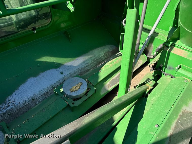 image for item DQ6739 2018 John Deere S790 combine