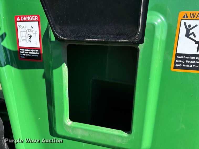 image for item DQ6739 2018 John Deere S790 combine