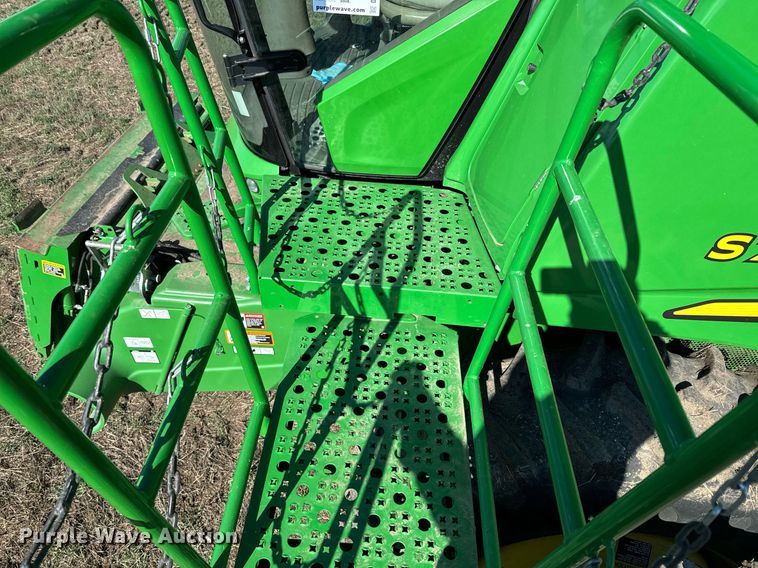image for item DQ6739 2018 John Deere S790 combine