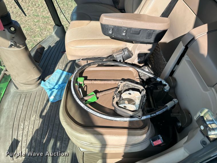 image for item DQ6739 2018 John Deere S790 combine